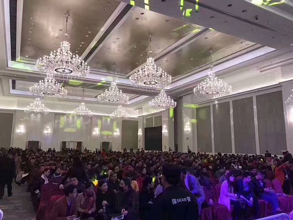 徽鹽龍湖灣首盤再續輝煌實現火爆勁銷