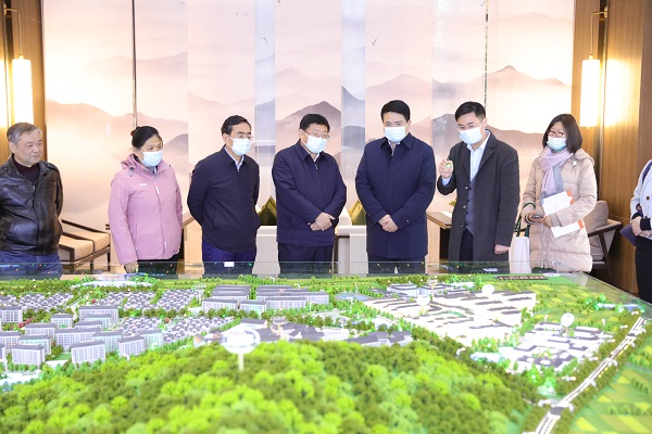 省民政廳廳長張冬云一行調研濱湖雅園項目